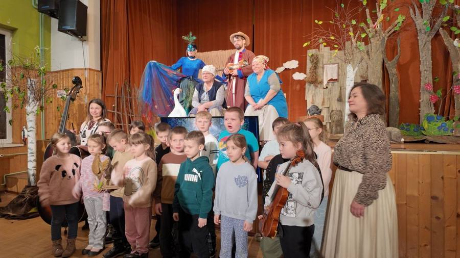 Widownia spektaklu „Teatr po Godzinach", dokumentacja projektu (zdjęcie 22)