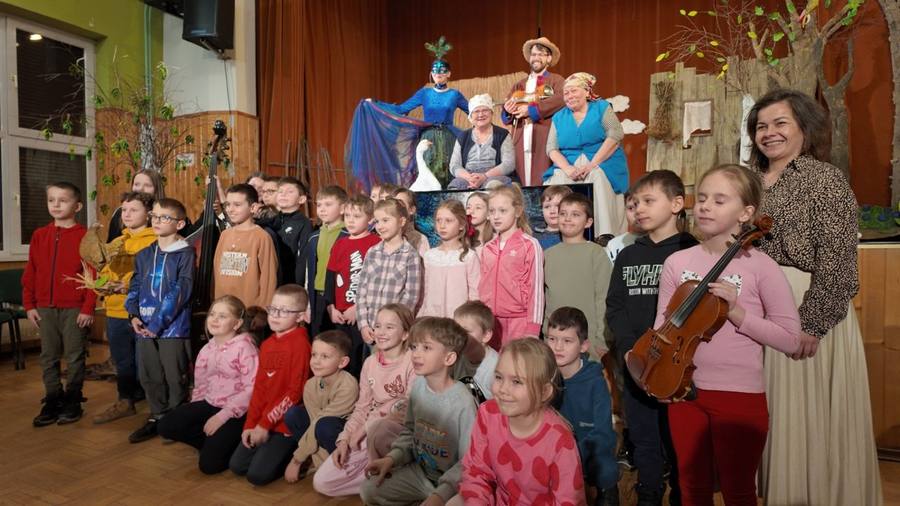 Widownia spektaklu „Teatr po Godzinach", dokumentacja projektu (zdjęcie 23)