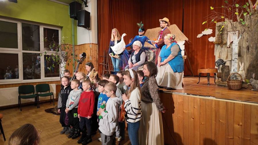 Widownia spektaklu „Teatr po Godzinach", dokumentacja projektu (zdjęcie 19)